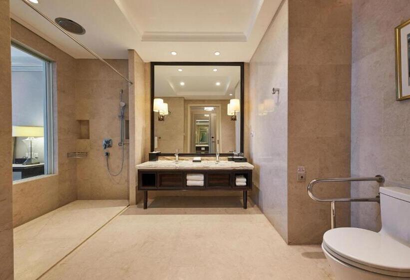 اتاق لوکس با تخت بزرگ, The Westin Zhujiajian Resort, Zhoushan