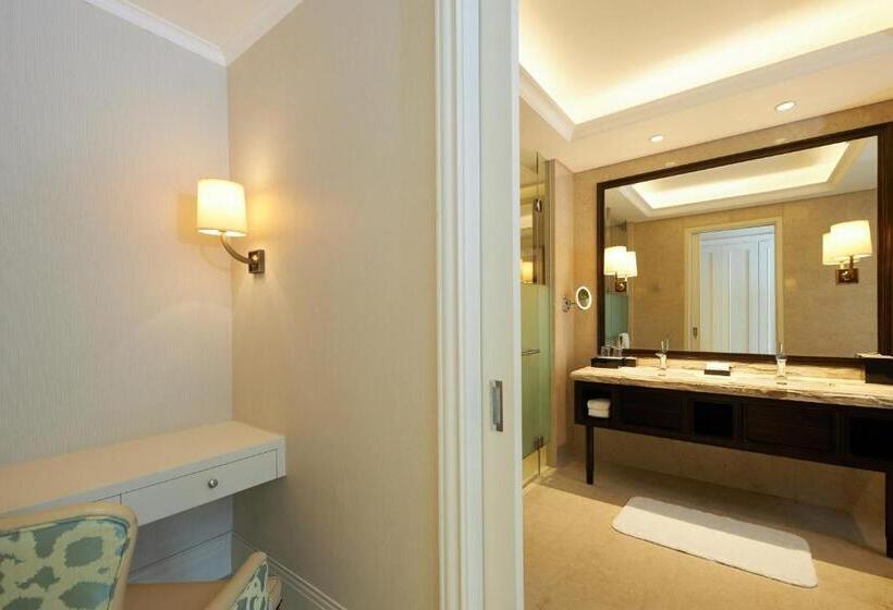 Deluxe Suite Sea View, The Westin Zhujiajian Resort, Zhoushan