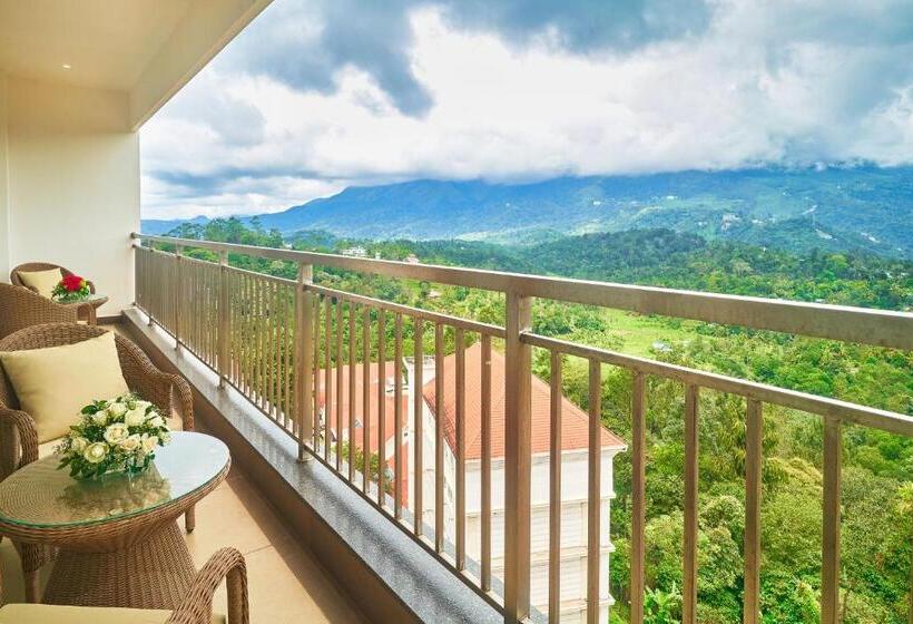 اتاق لوکس با بالکن, Vibe Munnar Resort & Spa
