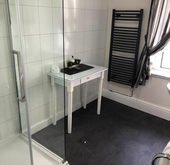 اتاق سوپریور, Adcote House Exclusive For Adults