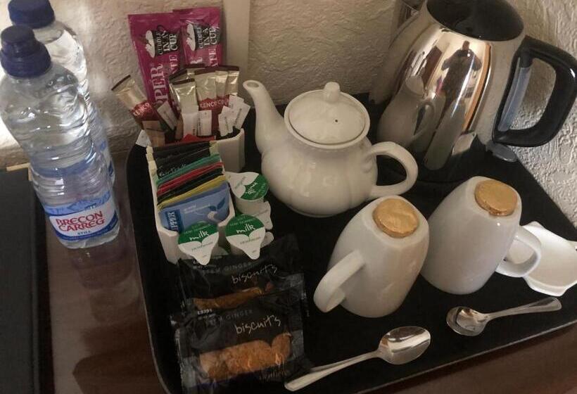 اتاق سوپریور, Adcote House Exclusive For Adults