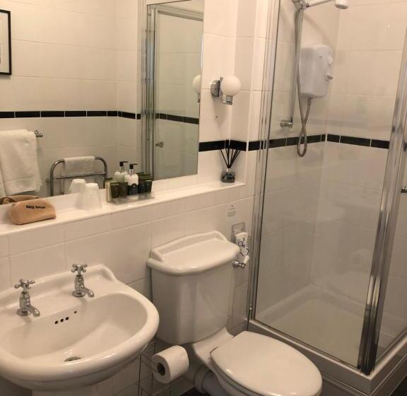سوییت, Adcote House Exclusive For Adults