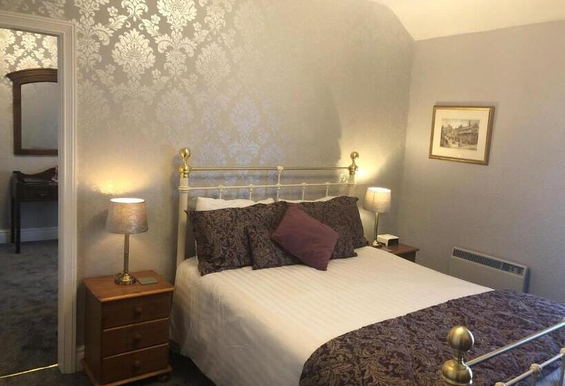 سوییت سوپریور, Adcote House Exclusive For Adults