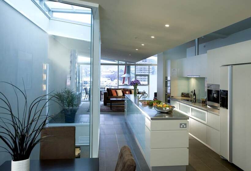 , Sullivans Cove Apartments