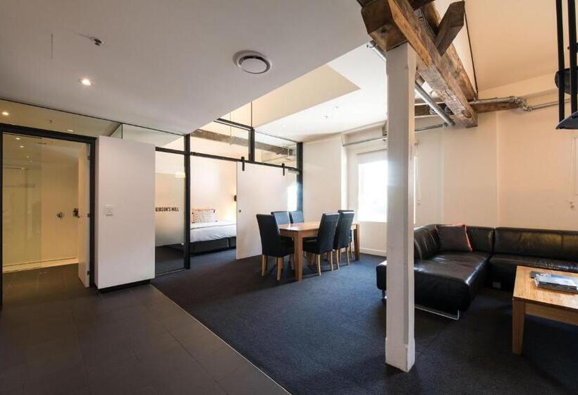 , Sullivans Cove Apartments