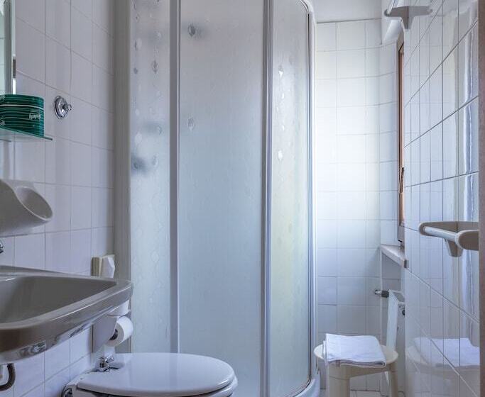 اتاق کلاسیک, De La Ville Depandance Di Hotel Augustus