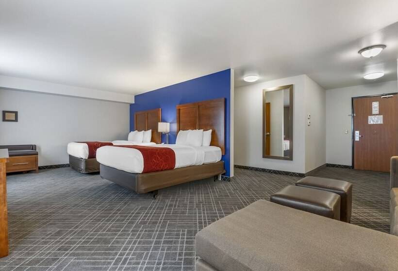 Mozgáskorlátozott Suite, Comfort Suites Redding  Shasta Lake
