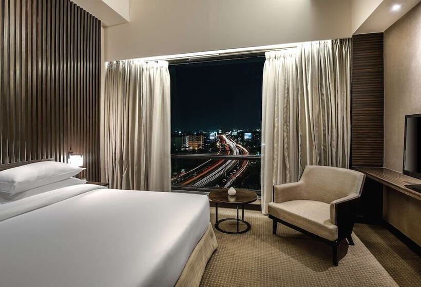 اتاق استاندارد با تخت دوبل, Hyatt Raipur