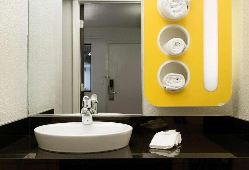 اتاق استاندارد برای معلولان, Motel 6goleta, Ca  Santa Barbara