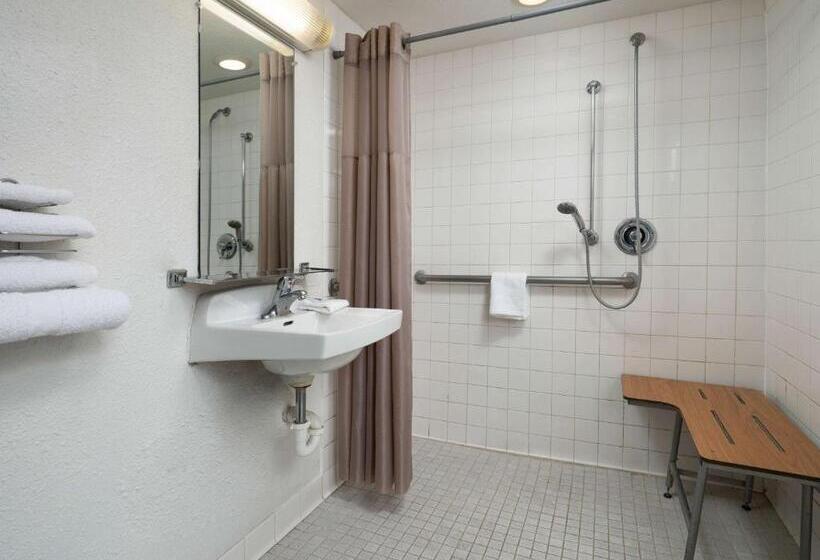اتاق استاندارد برای معلولان, Motel 6goleta, Ca  Santa Barbara