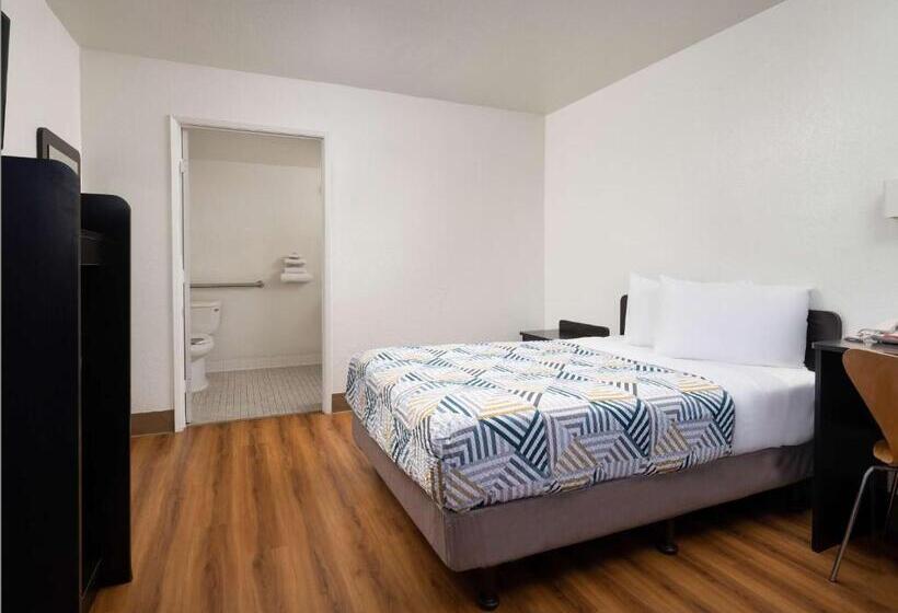 Standard Room Adapted for people with reduced mobility, Motel 6goleta, Ca  Santa Barbara