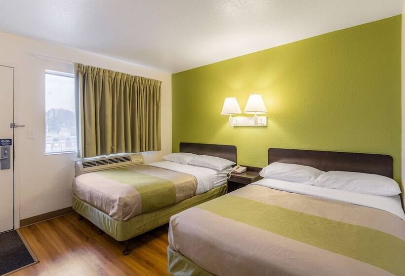 اتاق استاندارد با 2 تخت دوبل, Motel 6 Green Bay, Wi