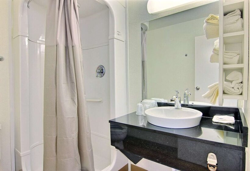 اتاق استاندارد با 2 تخت دوبل, Motel 6 Kingsville, Tx