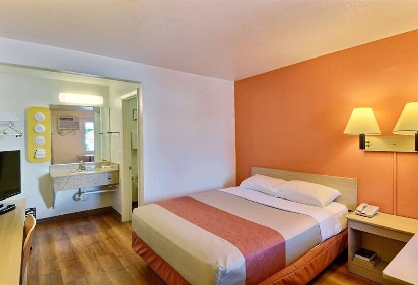 اتاق لوکس, Motel 6nashua, Nh