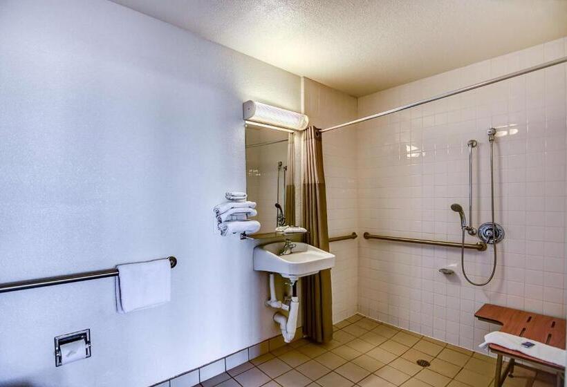 اتاق استاندارد برای معلولان, Motel 6stockton, Ca  Charter Way West