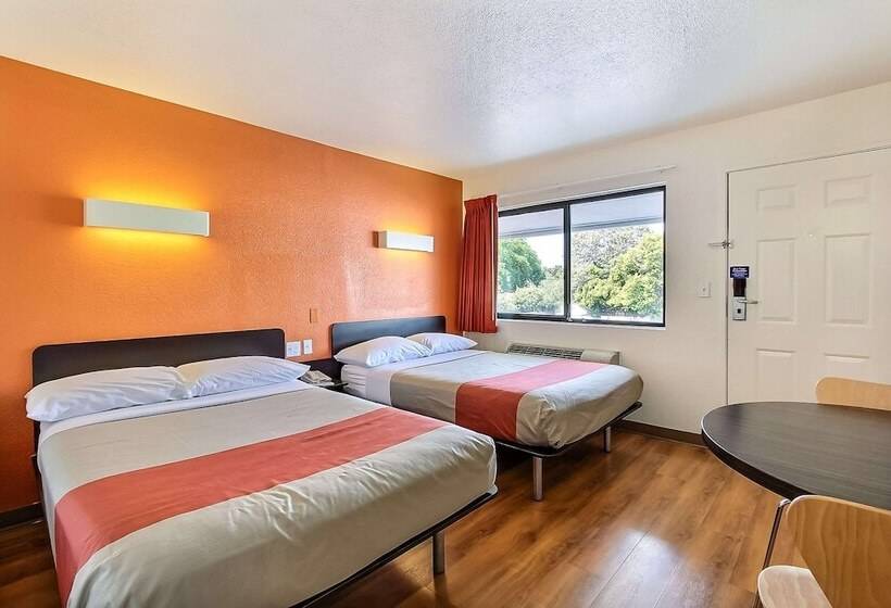 اتاق استاندارد با 2 تخت دوبل, Motel 6 Sunnyvale South