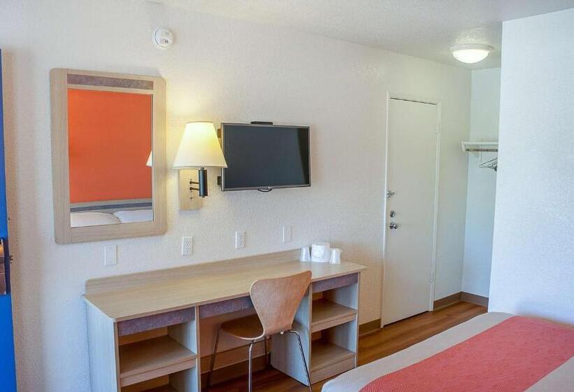 اتاق استاندارد, Motel 6ukiah, Ca