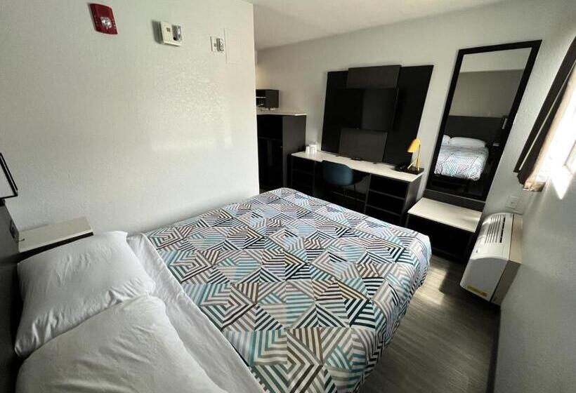 اتاق استاندارد برای معلولان, Motel 6council Bluffs, Ia  Omaha East