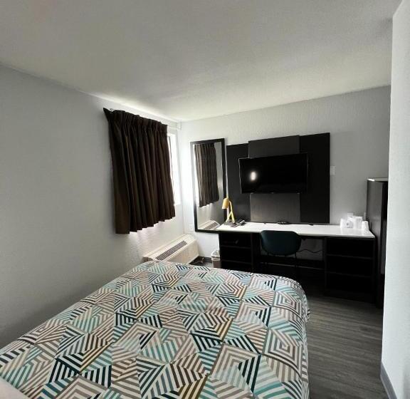 اتاق استاندارد برای معلولان, Motel 6council Bluffs, Ia  Omaha East