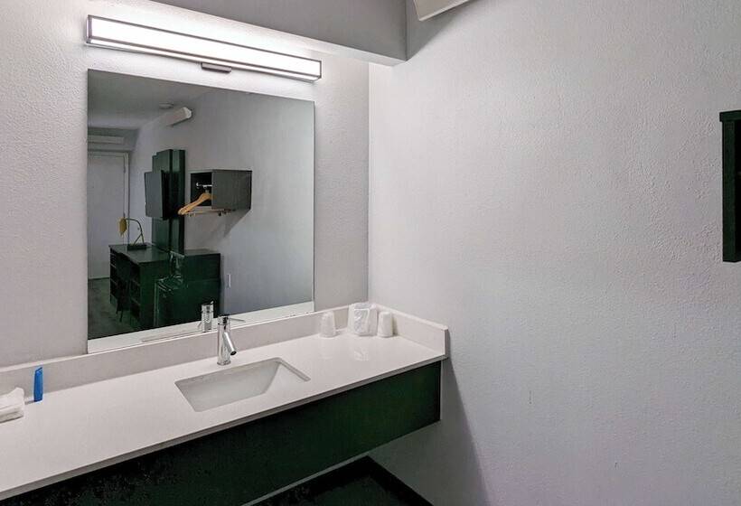 اتاق لوکس, Motel 6nashua, Nh
