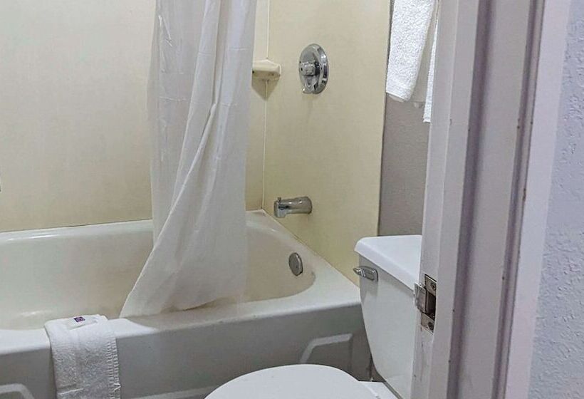 اتاق لوکس, Motel 6nashua, Nh