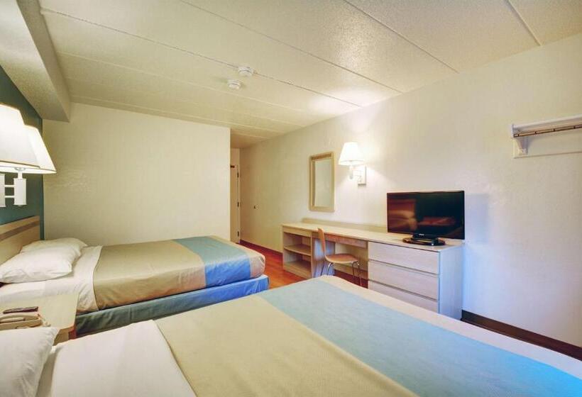 اتاق استاندارد با 2 تخت دوبل, Motel 6newport, Ri