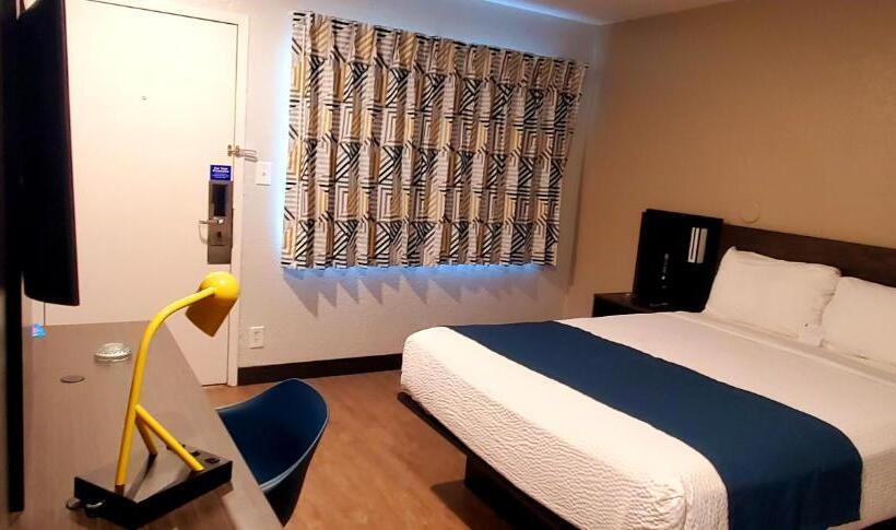 اتاق استاندارد, Motel 6palmdale, Ca