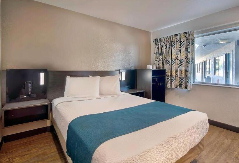 اتاق استاندارد برای معلولان, Motel 6palmdale, Ca