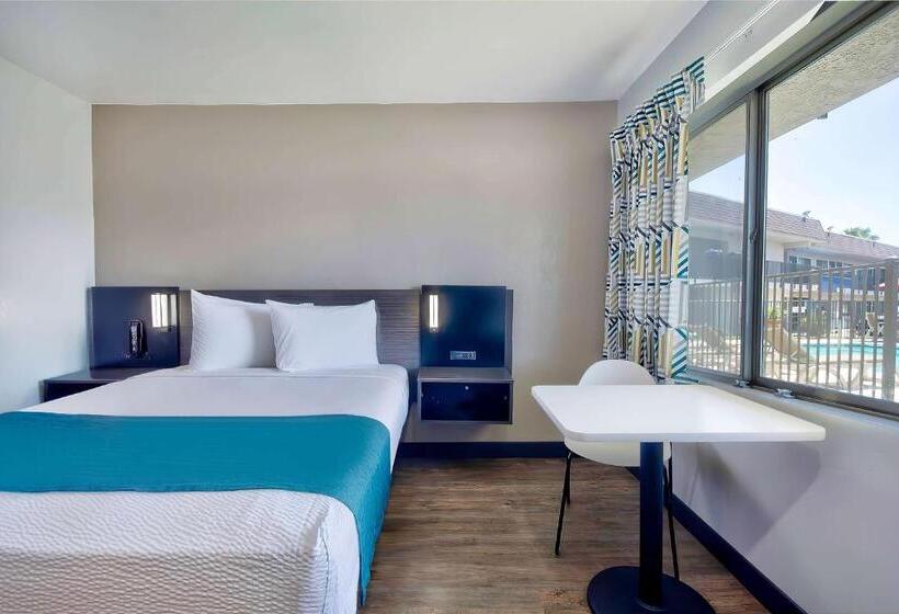 اتاق لوکس, Motel 6palmdale, Ca