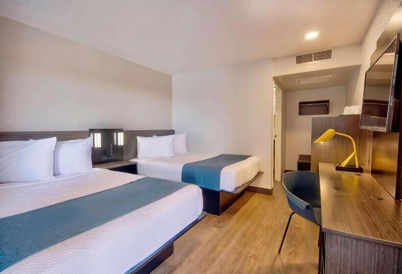 اتاق استاندارد چهار تخته, Motel 6palmdale, Ca