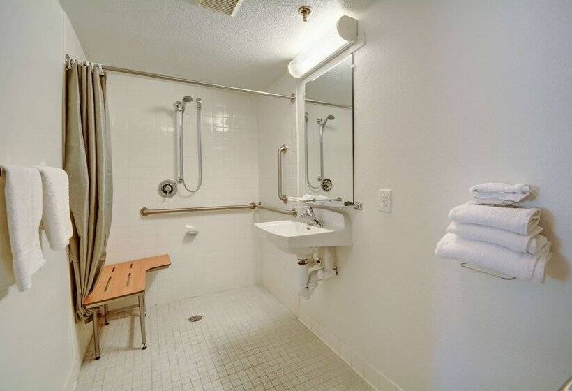 اتاق استاندارد با 2 تخت دوبل, Motel 6windsor Locks, Ct  Hartford