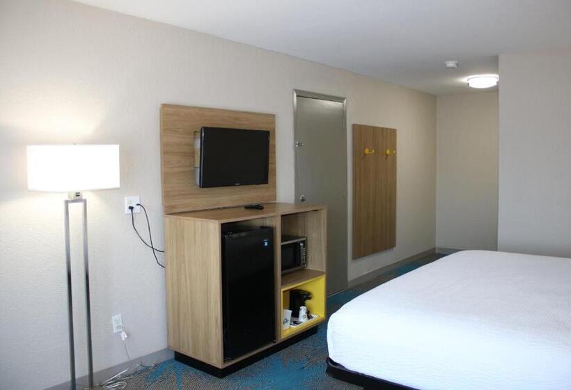اتاق استاندارد با تخت بزرگ برای معلولان, Days Inn By Wyndham Waco University Area