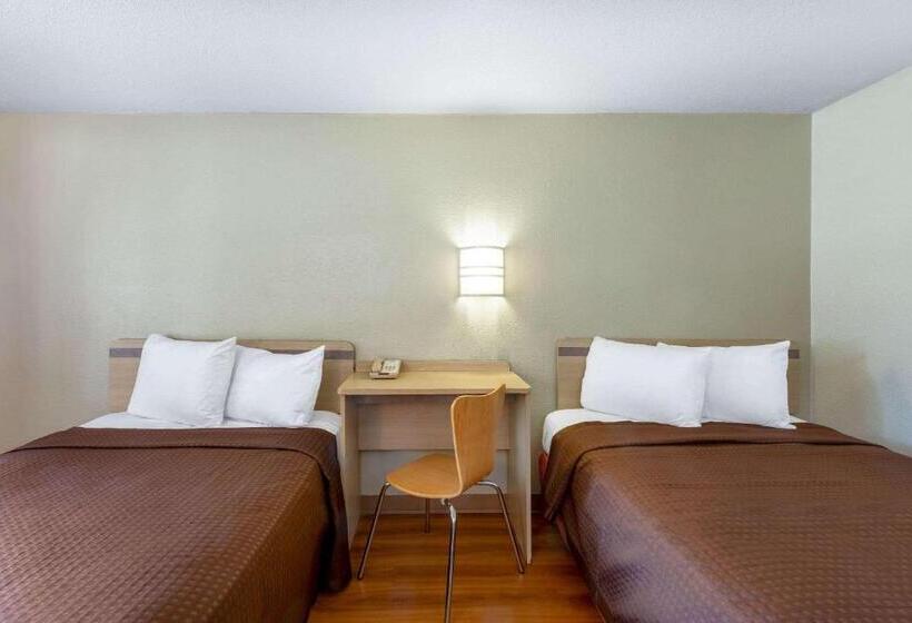 Quarto standard, Travelodge By Wyndham Essington / Philadelphia Airport