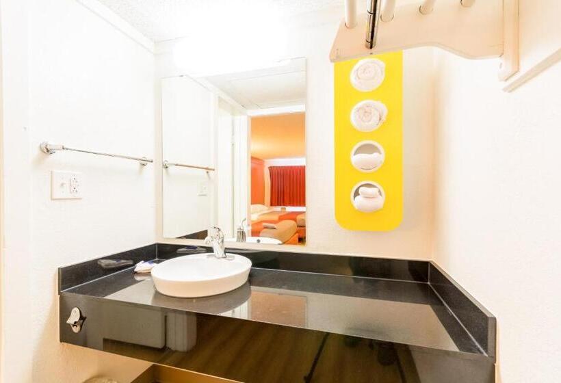 اتاق استاندارد, Travelodge By Wyndham Essington / Philadelphia Airport