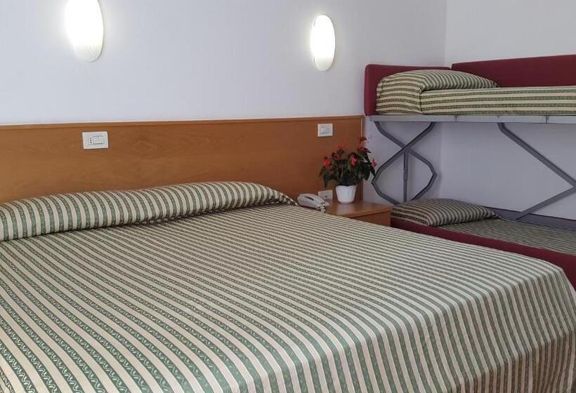 اتاق سوپریور چهار تخته, Casa Santa Maria