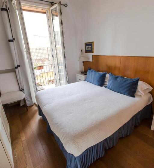 Chambre Standard avec Balcon, Pettinary Village B&b