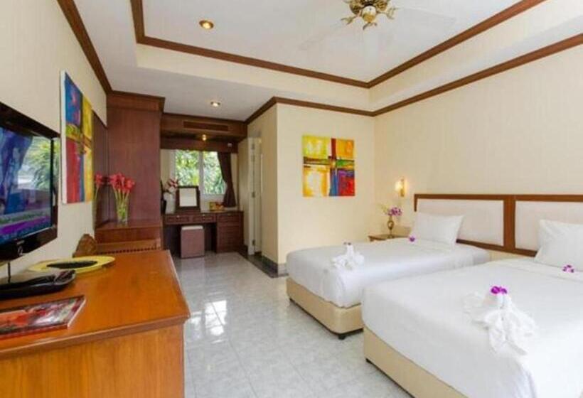 اتاق لوکس با چشم‌انداز دریاچه, Serenity Lakeside Resort