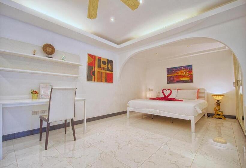 سوییت, Serenity Lakeside Resort