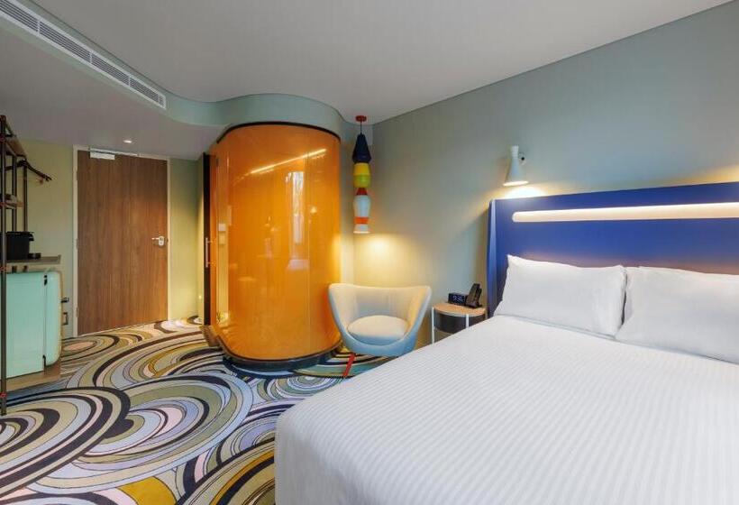 اتاق استاندارد با تخت دو نفره بزرگ, Adge Hotel And Residences