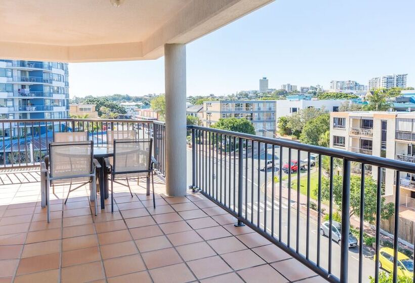 1 Bedroom Apartment Side Sea View, Belaire Place