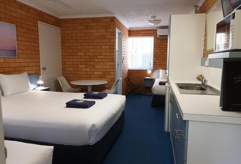 استودیوی استاندارد, Bosuns Inn Motel