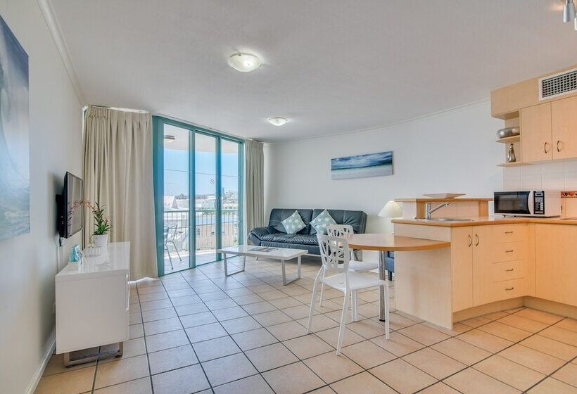 1 Bedroom Penthouse Apartment, Grand Palais Beachside Resort
