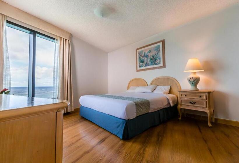 3 Bedroom Suite, Alupang Beach Tower
