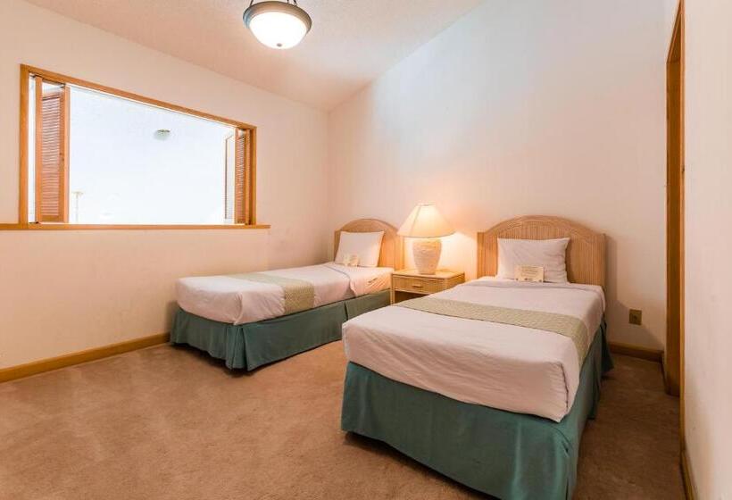 سوئیت ریاست جمهوری چهار خوابه, Alupang Beach Tower