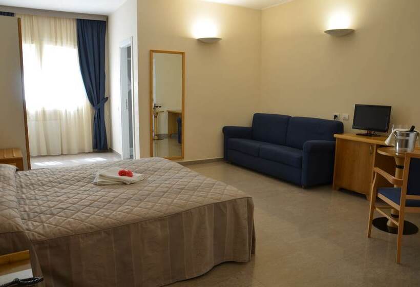 اتاق استاندارد سه نفره, Borgo Villa Maria
