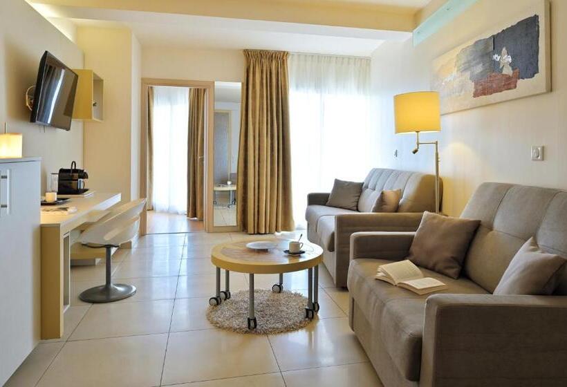 Suite, Costa Salina