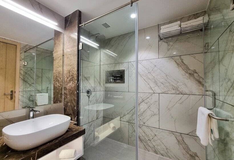 اتاق اجرایی, Express Inn The Business Luxury