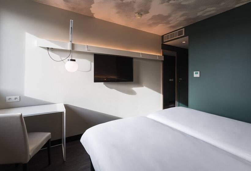 Chambre Standard, Ibis Lyon Meyzieu