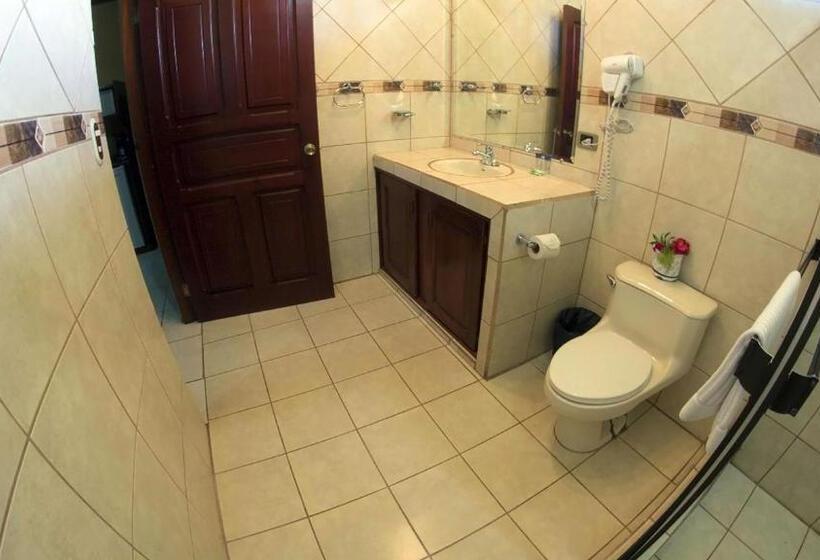 اتاق استاندارد چهار تخته, Linda Vista