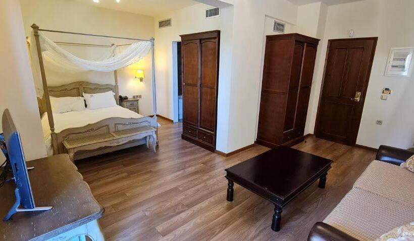 Executive Suite with Balcony, Manthos Mountain Resort & Spa